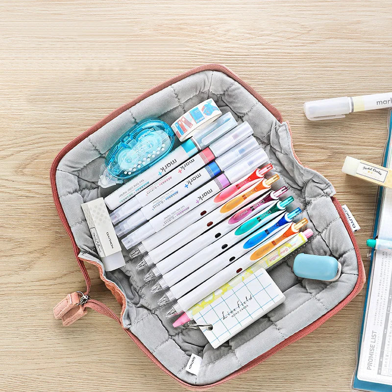 KOKUYO Multifunktions-Bleistifttasche mit Kissen