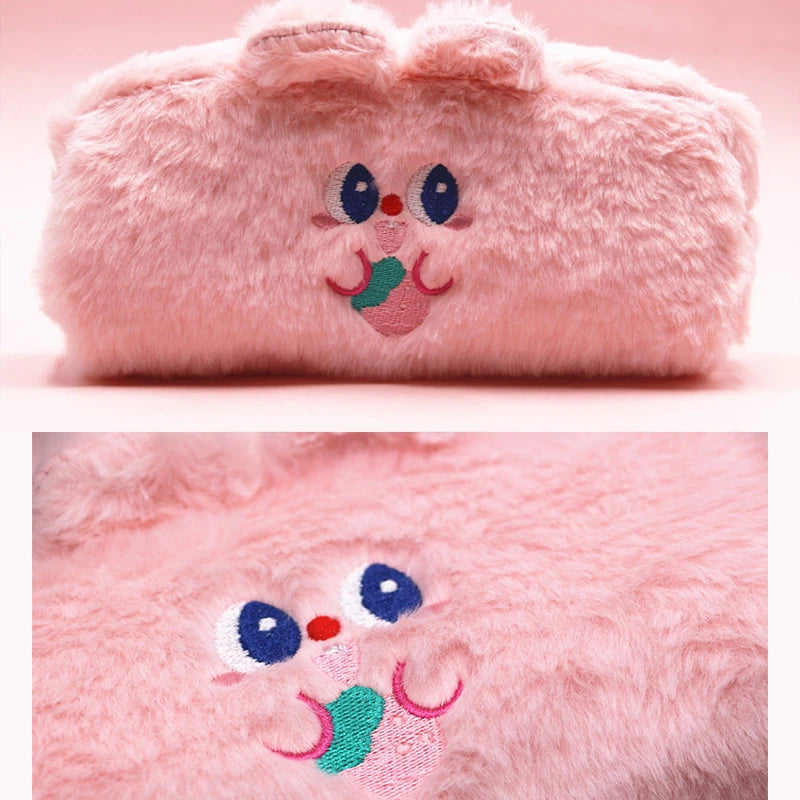 Niedliche Bleistifttasche aus Plüsch mit großem Fassungsvermögen